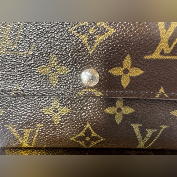 LOUIS VUITTON WALLET - PRISTINE CONDITION **100% AUTHENTIC. - Picture 2 of 13